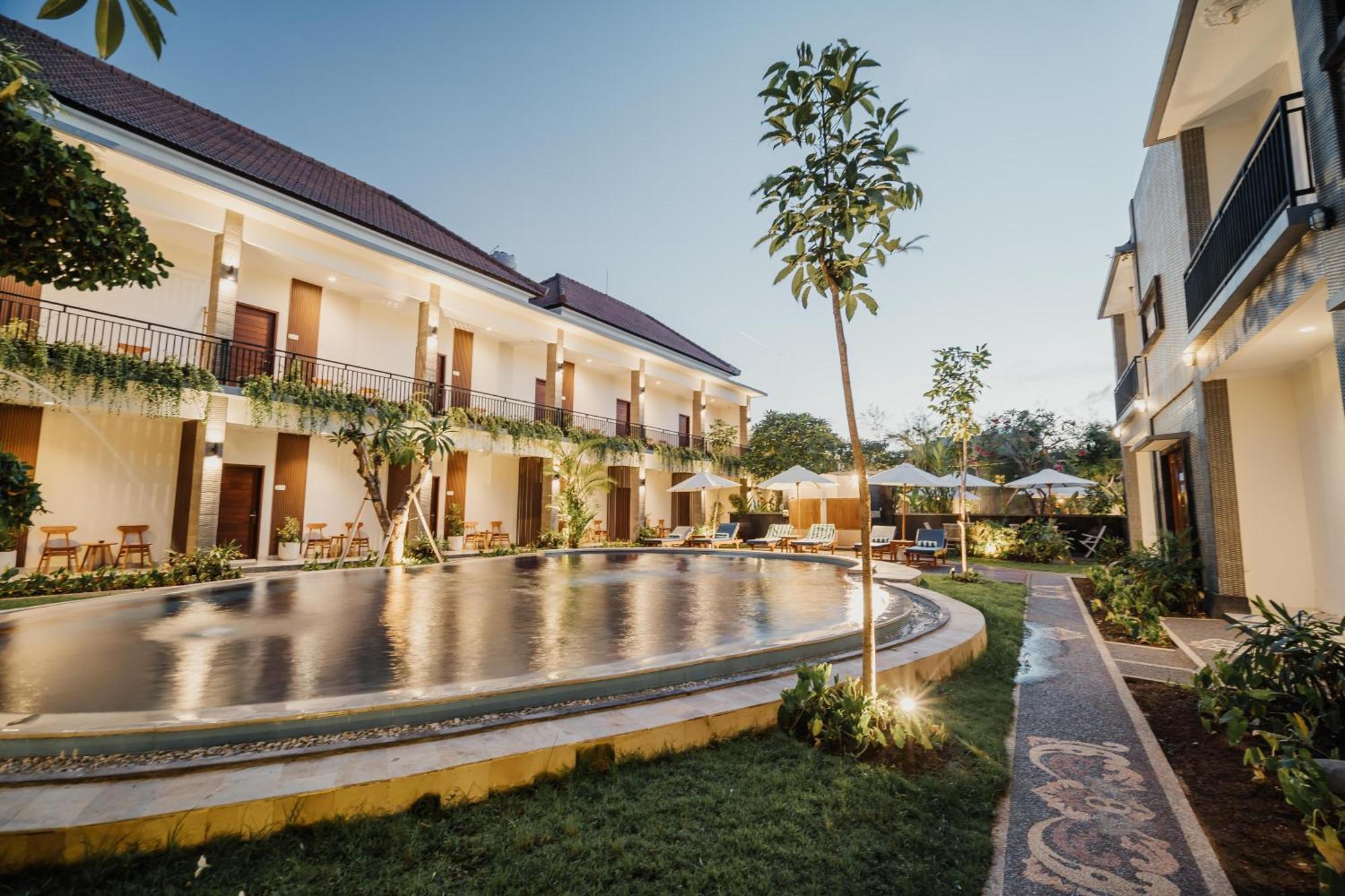 You Suite Seminyak Legian Exterior foto