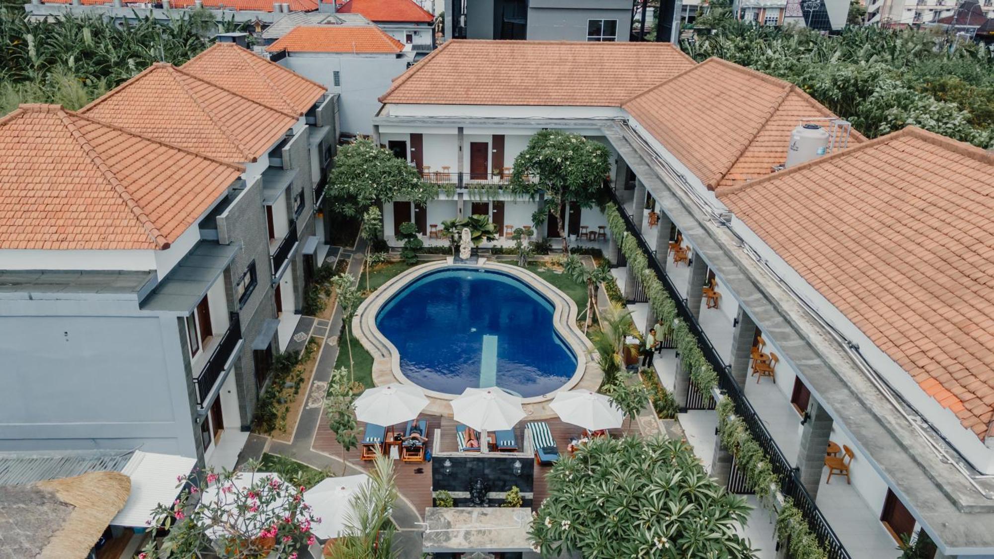 You Suite Seminyak Legian Exterior foto